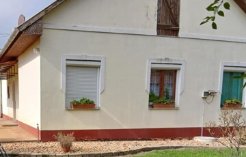 Eladó családi ház