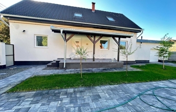 Eladó családi ház