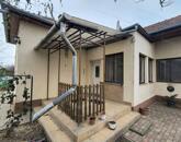 Eladós családi ház Törökszentmiklós központjában!