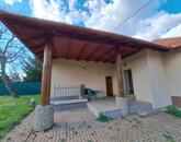 Eladó három különálló lakrészes családi ház Komáromban, befektetőknek is ideális!!