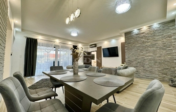 Eladó családi ház