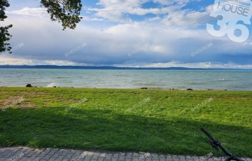 Eladó telek/földterület