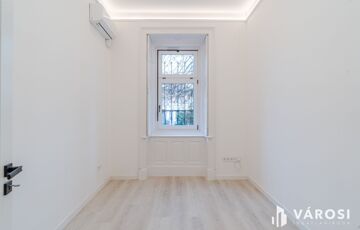 Eladó lakás