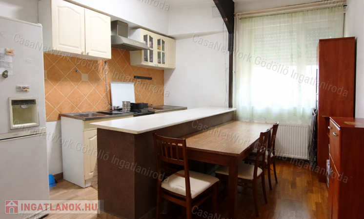 Nyugalmas családi élet-több generáció számára