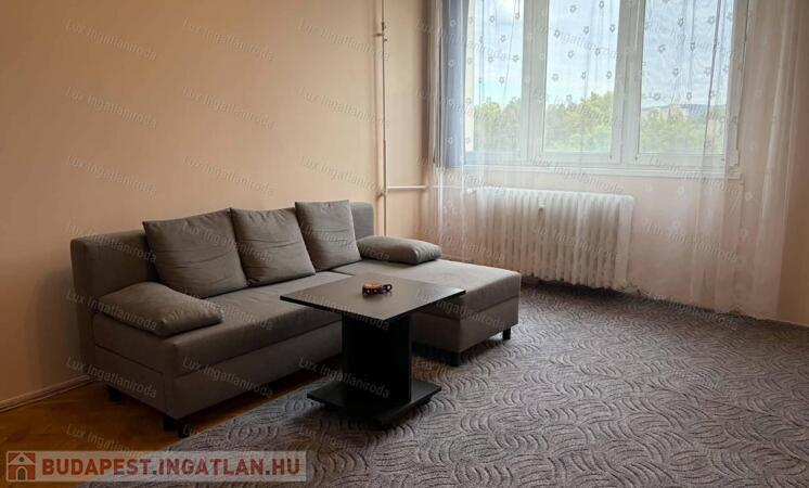 Megérkezni, beköltözni, otthon lenni Tatabányán 57 m2-en                                 