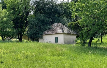 Eladó telek/földterület