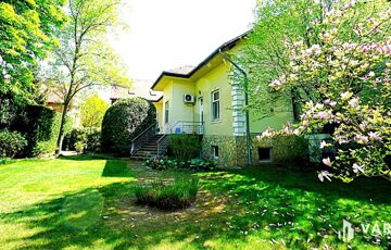 Eladó családi ház