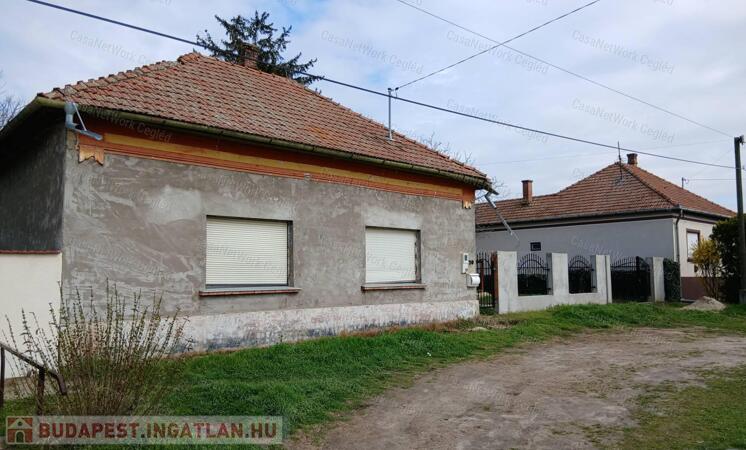 ELADÓ 120 m2 TÖRTELI CSALÁDI HÁZ                                 