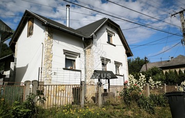 Eladó családi ház