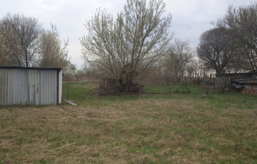 Eladó telek/földterület