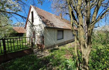 Eladó családi ház