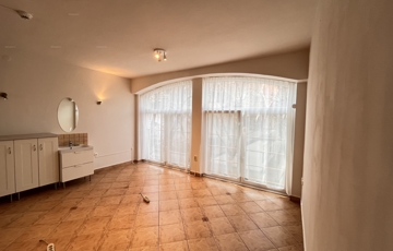 Eladó iroda/üzlethelyiség