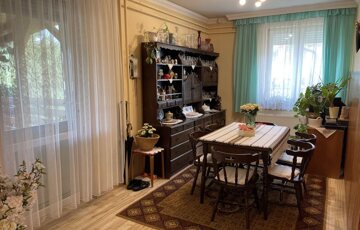 Eladó családi ház