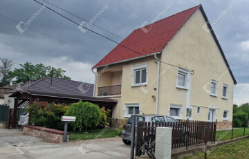 Eladó családi ház