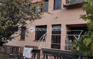 Eladó családi ház