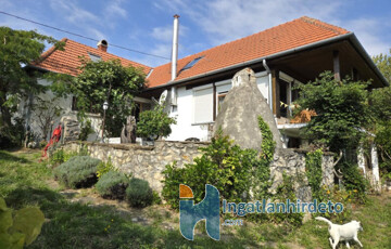 Eladó családi ház