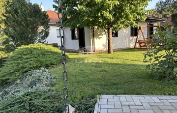 Eladó családi ház