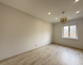 Eladó lakás Komló 19 500 000 Ft