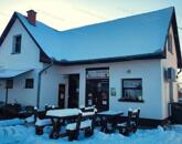 Eladó családi ház üzlethelyiséggel, garázzsal Szandaszőlősön