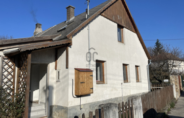 Eladó családi ház