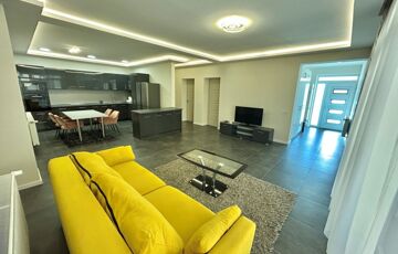 Kiadó családi ház