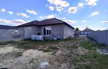 Eladó családi ház