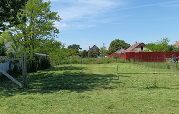 Eladó telek/földterület