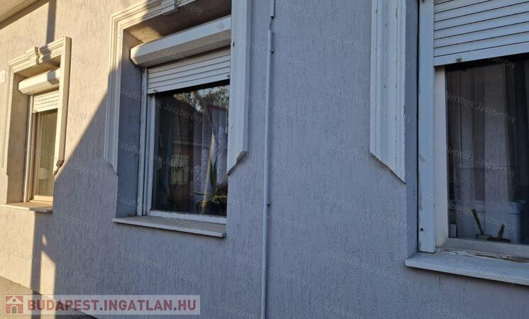 Jászberényben, 63 nm-es, 2 szobás családi ház eladó                                 