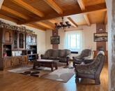 Mediterrán, 3 szintes családi ház–otthon és vállalkozás egyben