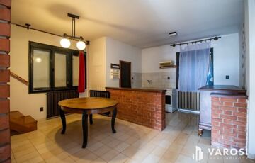 Eladó családi ház