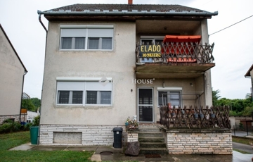 Eladó családi ház