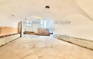 Eladó iroda/üzlethelyiség