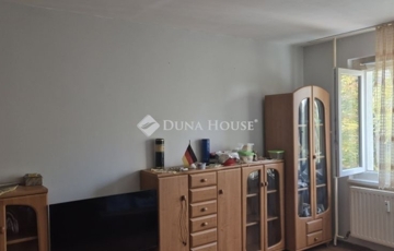 Eladó lakás
