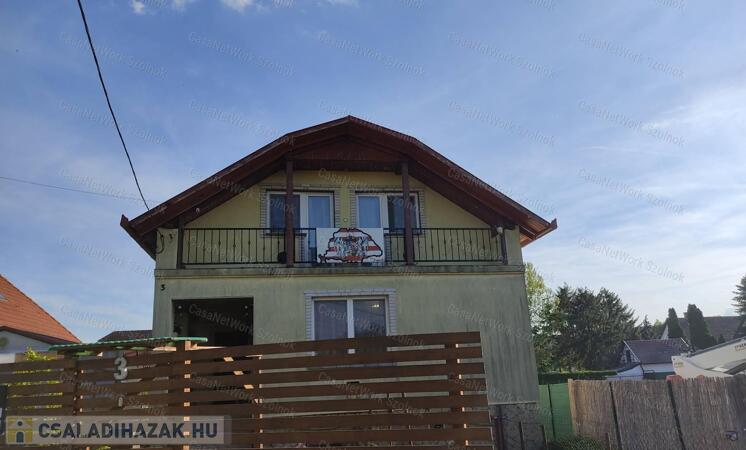 Eladó családi ház, Farmos                                 