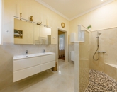 Eladó családi ház Telki 326 000 000 Ft