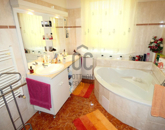 Eladó családi ház Tata 118 000 000 Ft