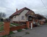 Tápiószelén üzleti ingatlan eladó