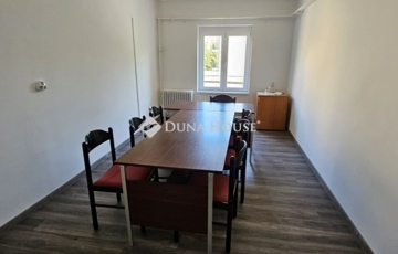 Eladó iroda/üzlethelyiség