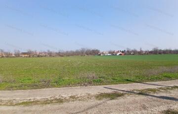 Eladó telek/földterület