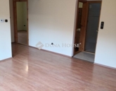 Eladó családi ház Nagykozár 99 000 000 Ft