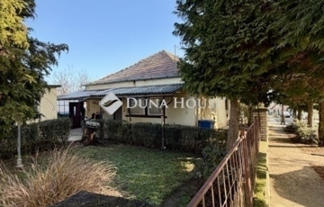 Eladó családi ház