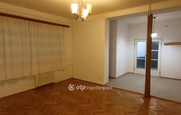 Eladó lakás