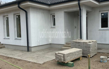 Eladó családi ház