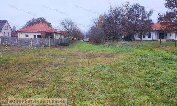 Eladó építési telek Szandaszőlősön!                                 
