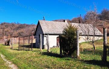 Eladó ipari ingatlan