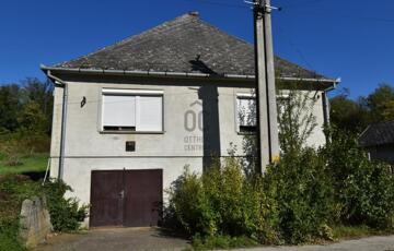 Eladó családi ház