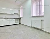 Kiadó iroda/üzlethelyiség Budapest III. ker 756 Euro