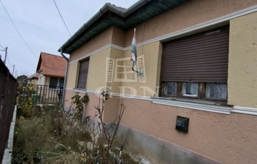 Eladó családi ház