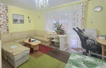 Eladó családi ház