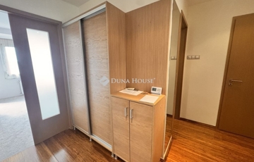 Eladó lakás